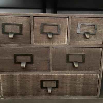 H - 644: Six Drawer Storage Box 