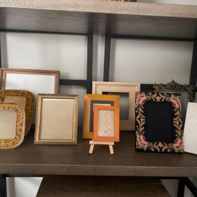 H - 645: Lot of Various Picture Frames 