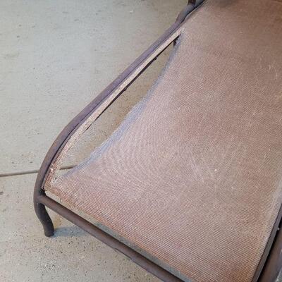 Lot #480: Lounger Chair - Needs repair