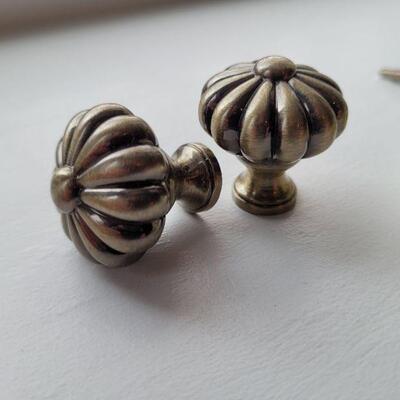 Lot #486: Large Variety of Door or Cabinet Pulls DESIGN CENTRIC