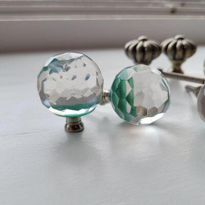 Lot #486: Large Variety of Door or Cabinet Pulls DESIGN CENTRIC