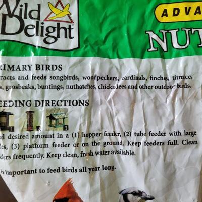 Lot #487: 1/4 Full 20lb Bag of NUT N' BERRY Bird Seed
