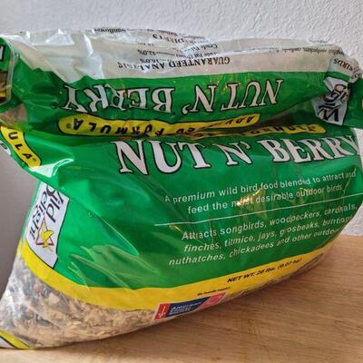 Lot #487: 1/4 Full 20lb Bag of NUT N' BERRY Bird Seed