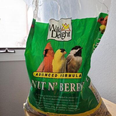 Lot #487: 1/4 Full 20lb Bag of NUT N' BERRY Bird Seed
