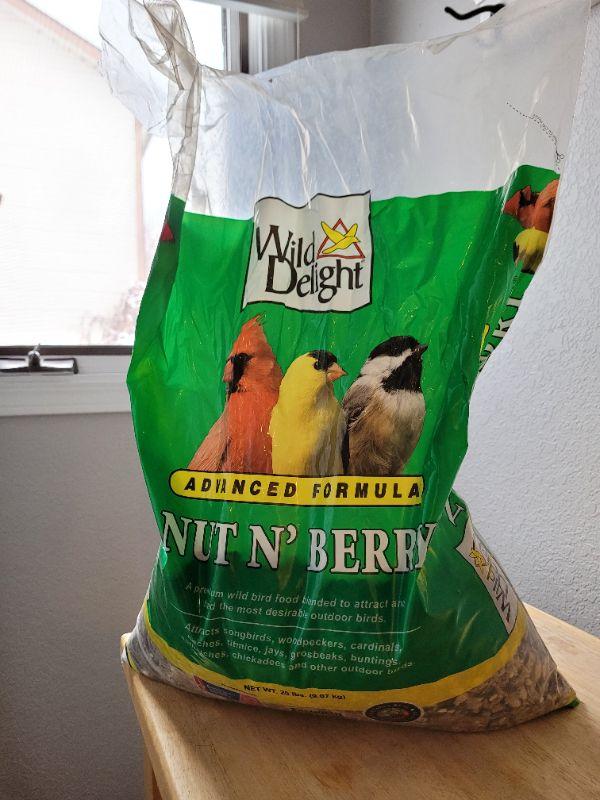 Lot 487 1/4 Full 20lb Bag of NUT N' BERRY Bird Seed
