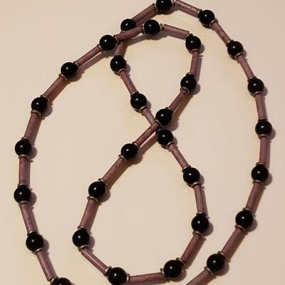 Lot 490: Necklace lot