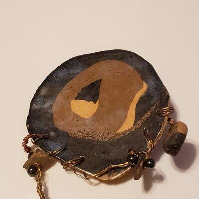 Lot 495: Artist made Brooches