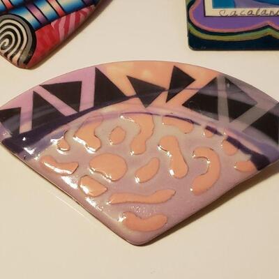 Lot 496: Artist made Brooches 