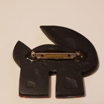 Lot 497: Artist made Brooches