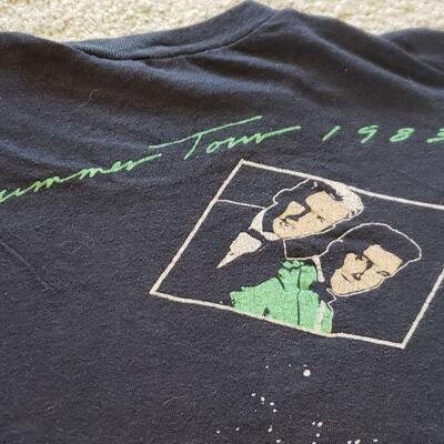 Lot 512:  Vintage 1983 Simon & Garfunkel T-shirt