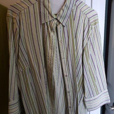 Lot 524: Shirt lot