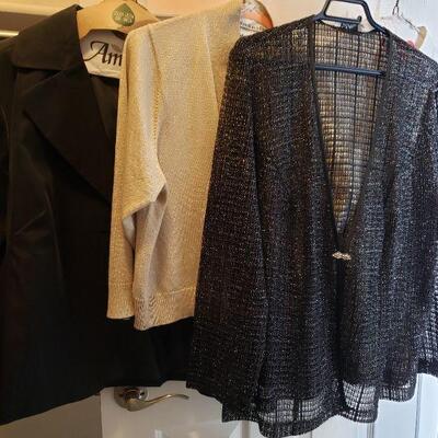 Lot 527: Jacket lot