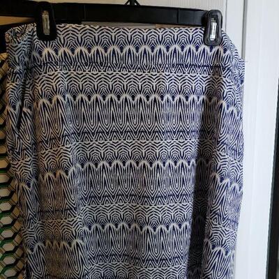 Lot 528: Golf Skirt lot