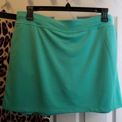 Lot 529: Golf Skirt lot