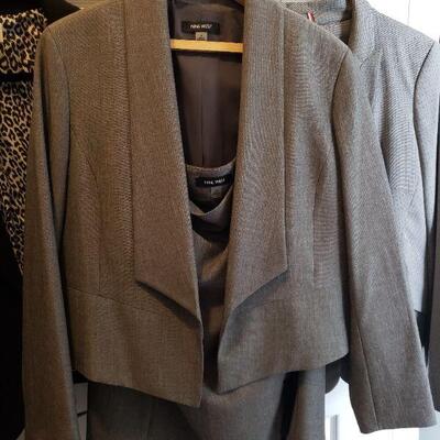 Lot 530: Ladies Suits lot (2 suits, 1 jacket)