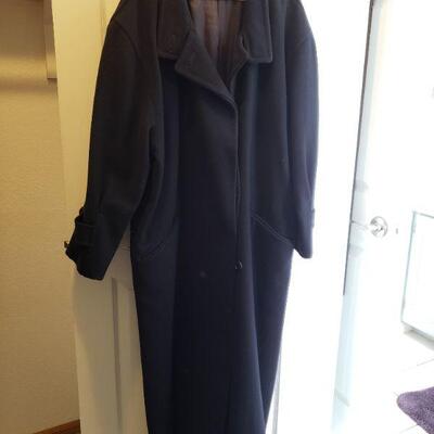 Lot 531: Ladies Black Wool Winter Coat