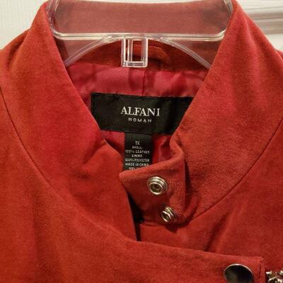 Lot 535: (2) Red Jackets 