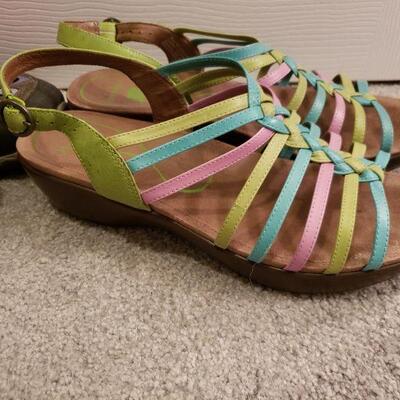 Lot 543: Shoes lot