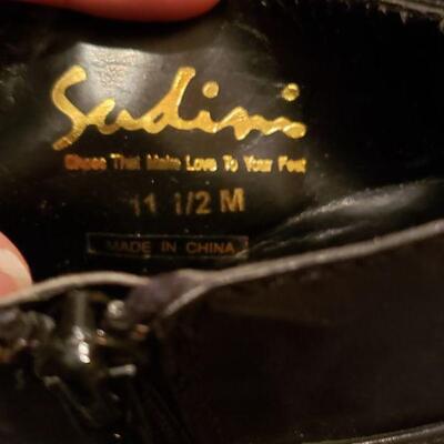 Lot 547: Black Boots