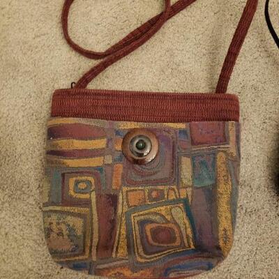 Lot 551: Purse lot