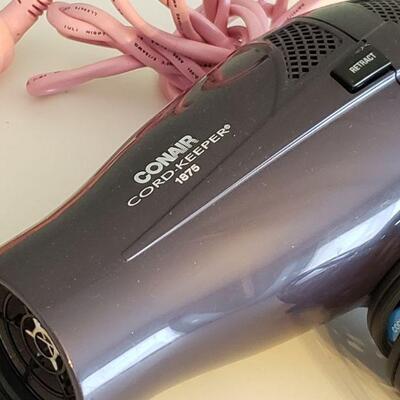 Lot 559: Blow Dryer & Straightener