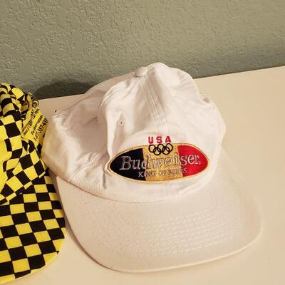 Lot 562: Vintage Hat lot