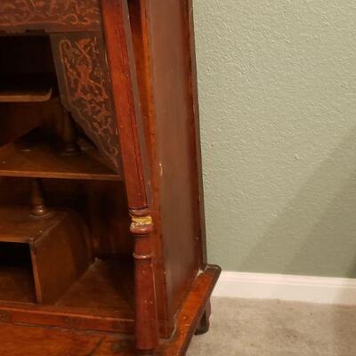 Lot 575: Antique Asian Alter 