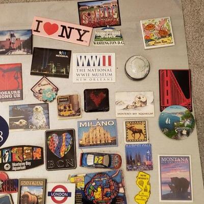 Lot 587: Large Magnet lot