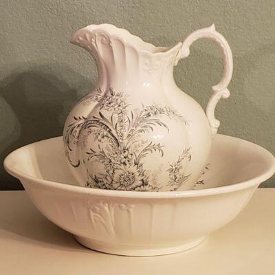 Lot 588: Antique Pitcher & Bowl Transfer Ware