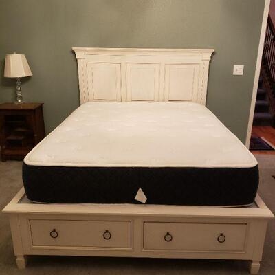 Lot 592: Universal Queen Size Bed