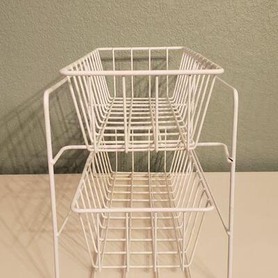 Lot 595: 2 Drawer Metal Basket Organizer 