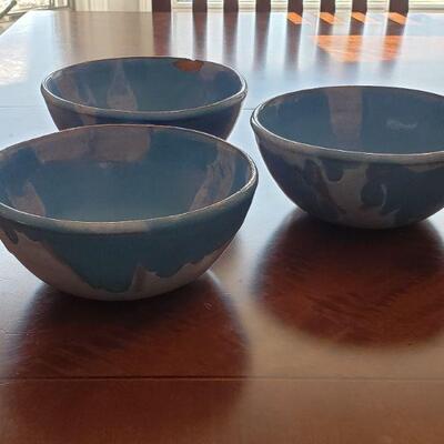 Lot 624: (3) Pottery Bowls