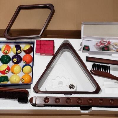 Lot 626: The Level Best Billard Accessories Kit with Magnum Pool Balls