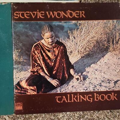 Lot 634: STEVIE WONDER, SLY AND THE FAMILY STONE + WISON PICKETT Vinyl lot