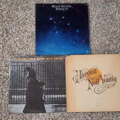 Lot 640: Willie Nelson & Neil Young Vinyl lot
