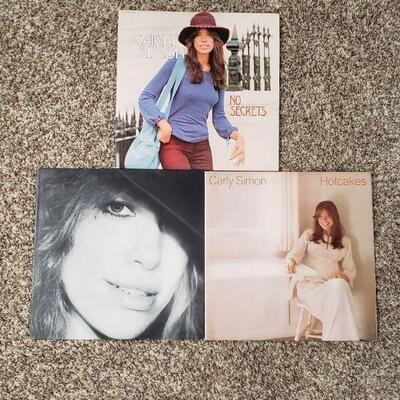 LOT 642: CARLY SIMON Vintage Vinyl lot 