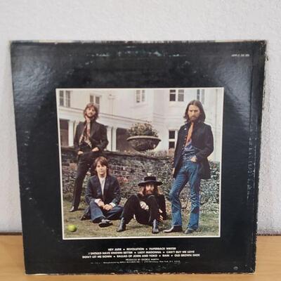 Lot 649: Vintage HEY JUDE by The Beatles Vinyl Record