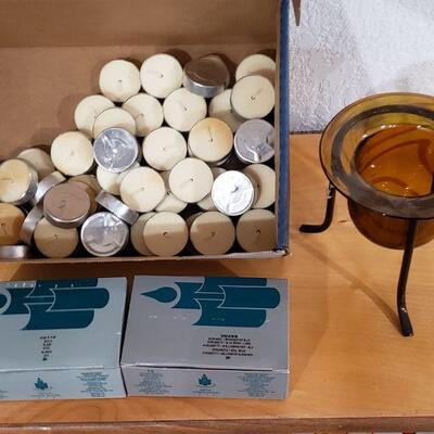 Lot 662: Candleholder and Tea Lights lot