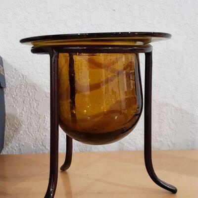 Lot 662: Candleholder and Tea Lights lot