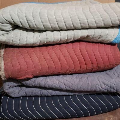 Lot 673: Vintage Moving Blankets (some small holes)