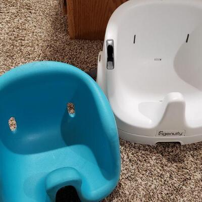 Lot 674: Baby/Toddler Seat