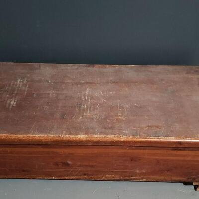 Lot 680: Vintage Chest 