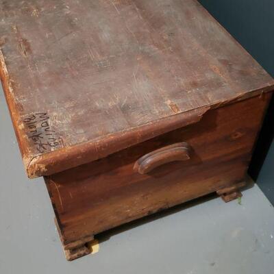 Lot 680: Vintage Chest 