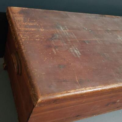 Lot 680: Vintage Chest 