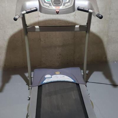 Lot 689: Horizon Fitness Digital Series Treadmill Works! Tested A++ (will be in the garage ready to load)