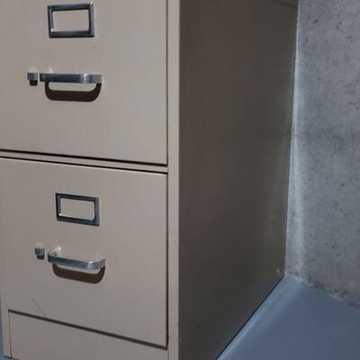 Lot 691: File Cabinet 