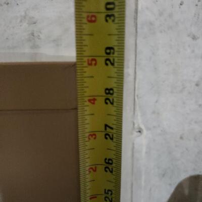 Lot 691: File Cabinet 