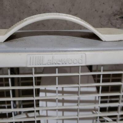 Lot 692: Lakewood Box Fan
