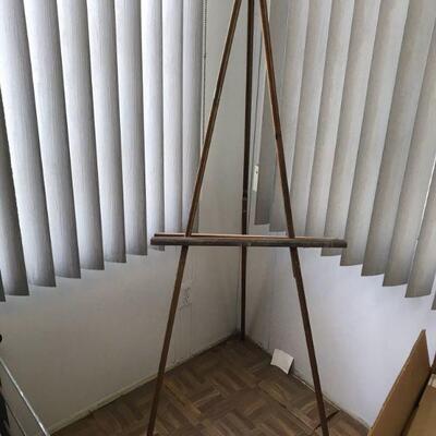 Art Supplies - Paint Brushes, Books, Two bins on Misc items (148)
