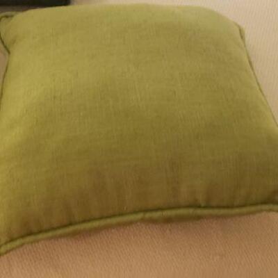 Green Pillow Lot